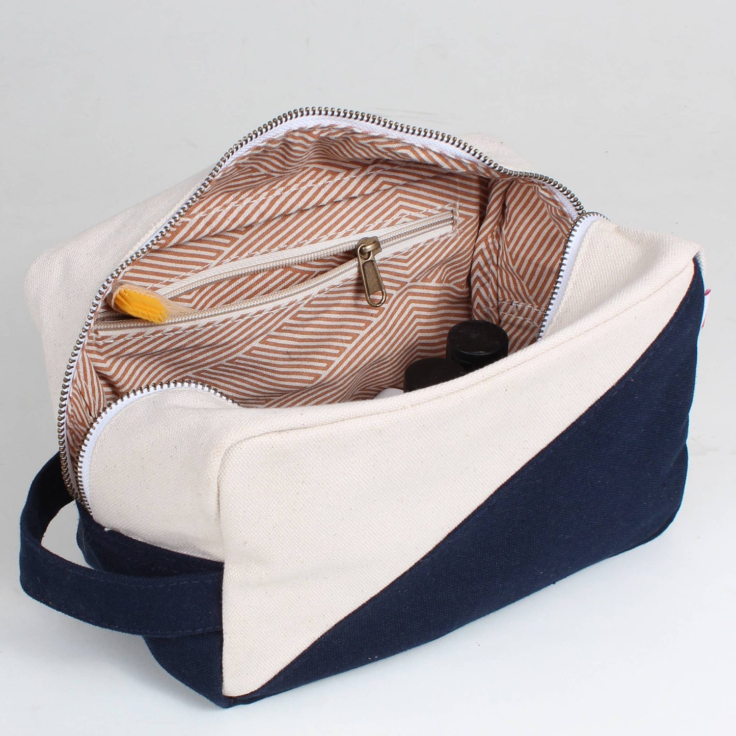 Contemporary Travel Accessories Canvas Toiletry Kits: Navy