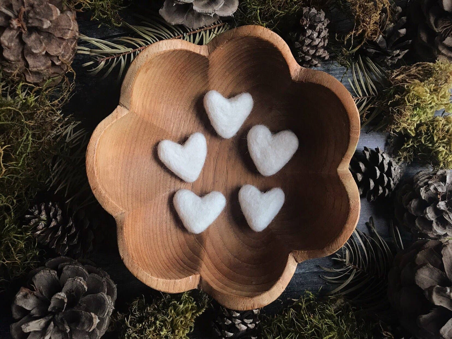 Felted wool mini heart - white