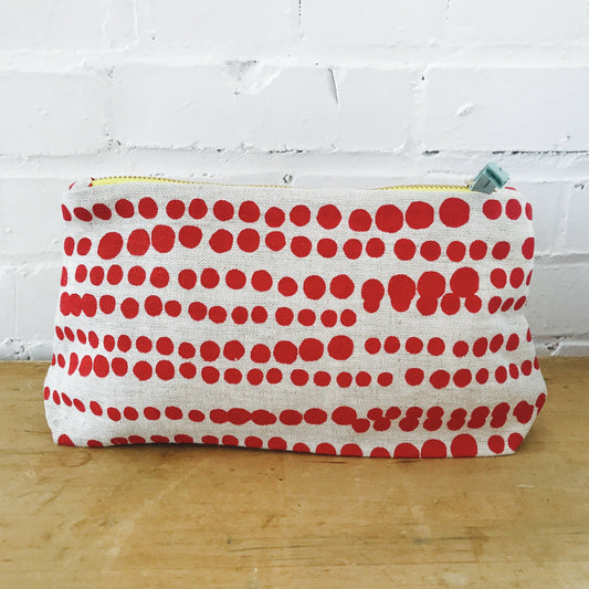 Red Hilary Makeup Zipper Bag: Oatmeal Linen